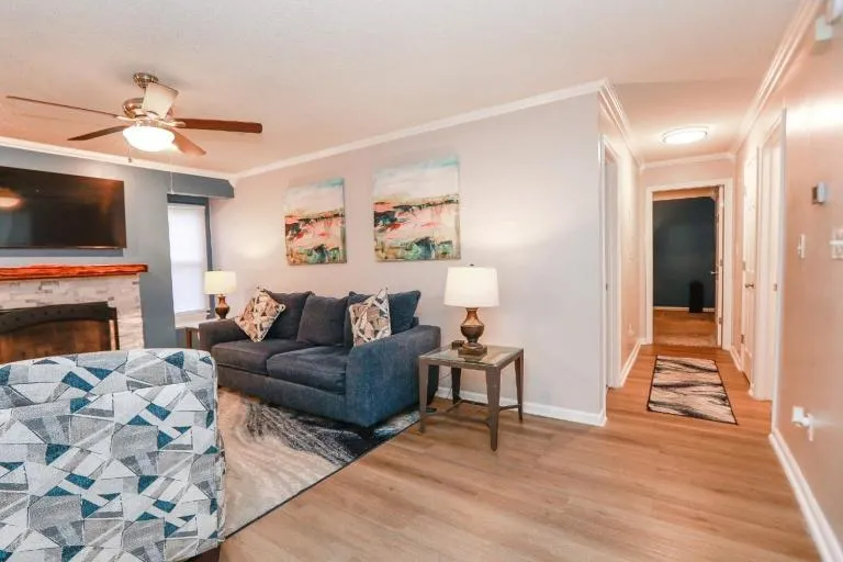 MidLong Term Rental Cozy Home at Mary Roberts - B&B Newport News