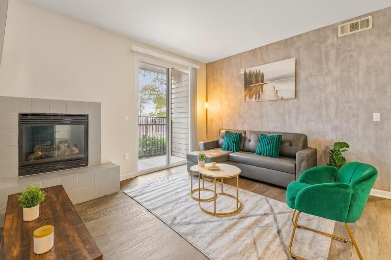 Luxury King Suite by the Lake - Entire Place - Chambres d'hôtes Sparks