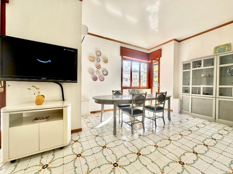 Large family appartament with pool - B&B Sorrento