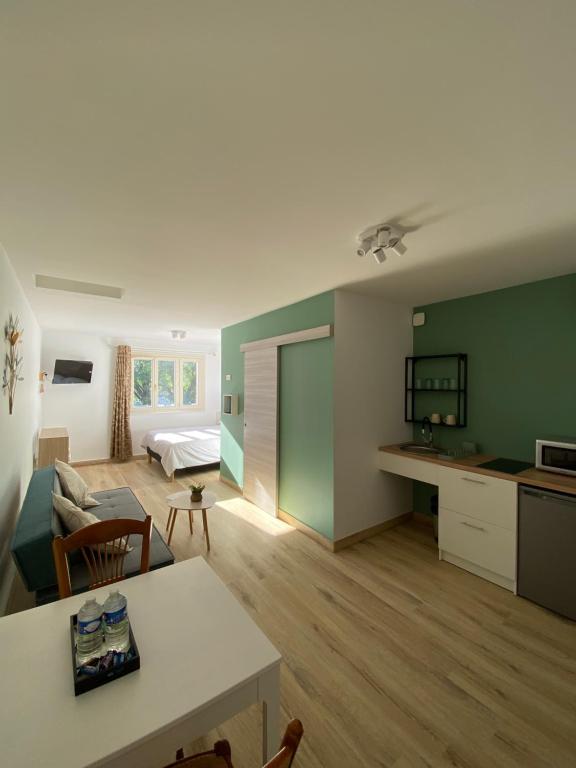 Les studios du village VIRIAT - Chambres d'hôtes Viriat