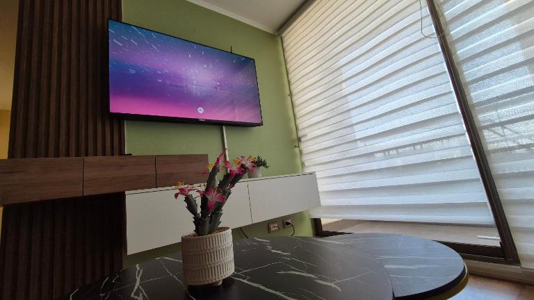 VR | Santiago Centro 4PAX parking free metro U. de Chile wifi - B&B Santiago del Cile