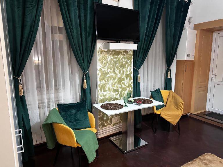 Tobacco Sforii Residence - B&B Braşov