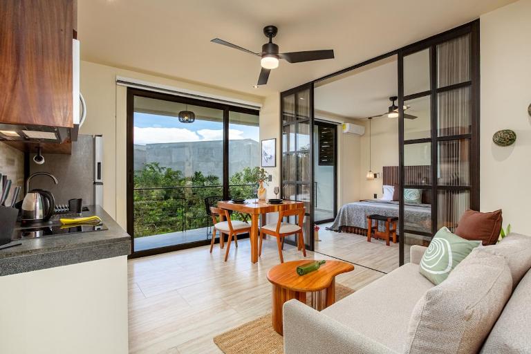 Beautiful and Bright studio close to the sea - B&B Tulum