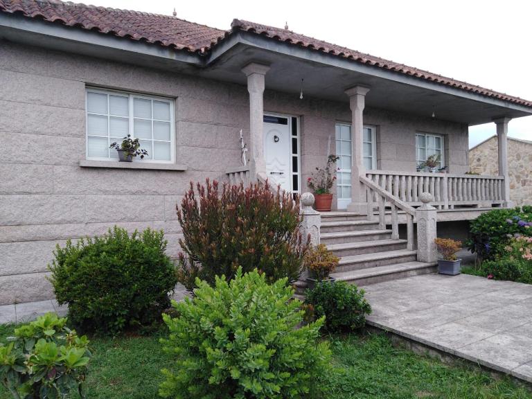 Casa en Rías Baixas, O Rueiro - Ferienwohnung Leiro