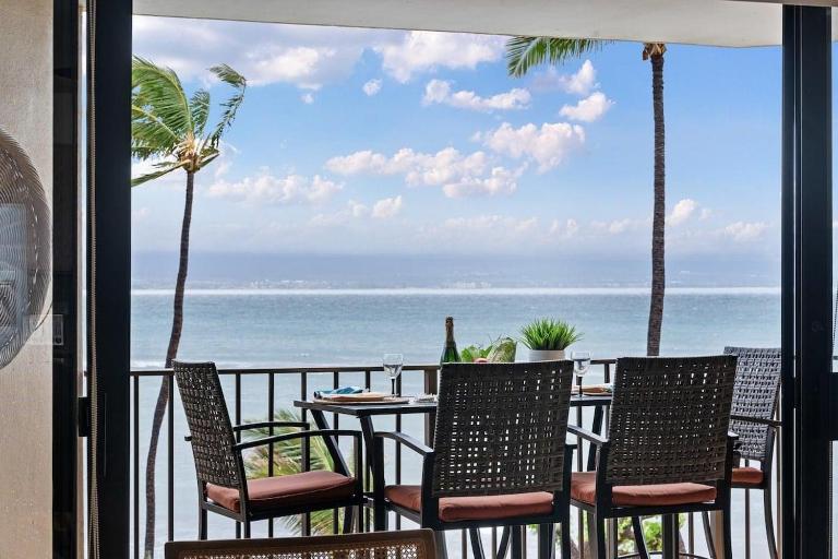 Milowai 302 · MIL 302 Oceanfront 2BD w Ocean Views Whale Watch - B&B Wailuku
