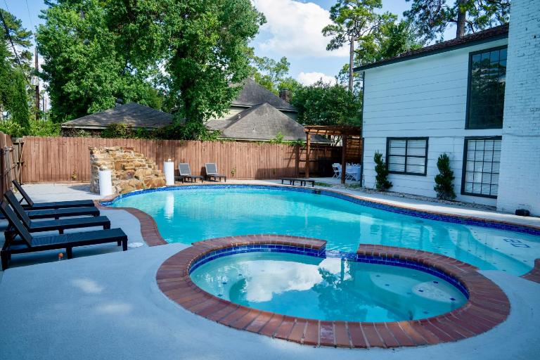 FIFA World Cup Home with Pool! - B&B Houston