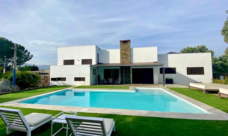 Villa La Roca con casita independiente - Bed and Breakfast Guadarrama