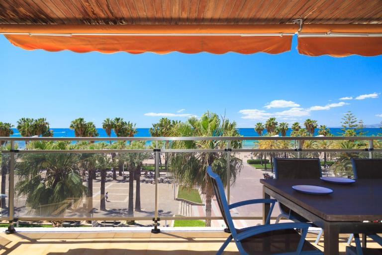 TOUS 1 - Only Families - B&B Salou