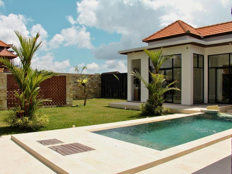 Palazzo Carangsari - 2-Bedroom Villa with Private Pool - B&B Pinggan