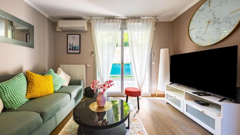 Appart Confort Max 6 Personnes Parking Gratuit - Bed and Breakfast Dijon