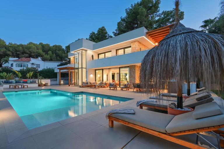 Villa Ca Naomi by Marhen Homes - Chambres d'hôtes Teulada
