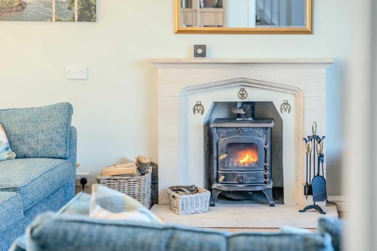 3BR Entire Home next to Racecourse & Free Parking - Ferienwohnung Cheltenham