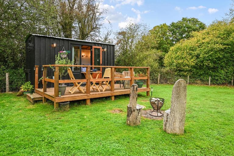 Deer Shepherds Hut - B&B Hartfield