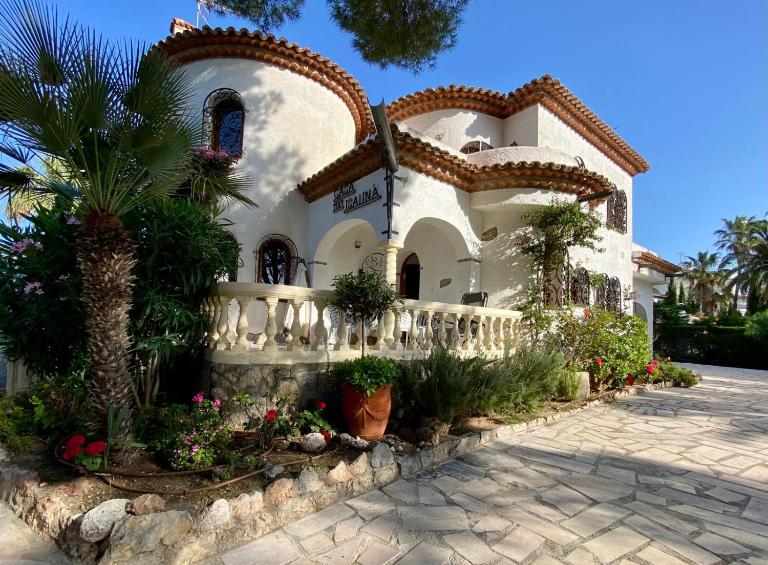 Villa Isalina - Bed and Breakfast Miami Platja