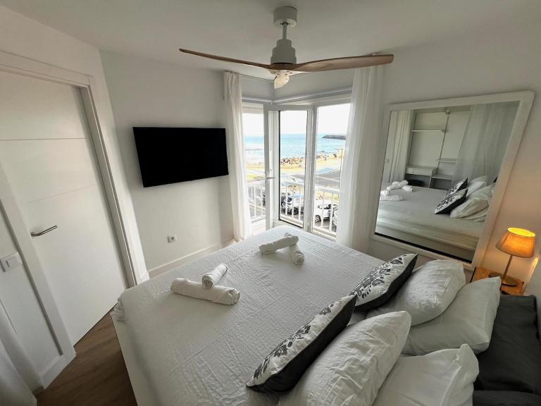 Front Line Port Haven - B&B Corralejo