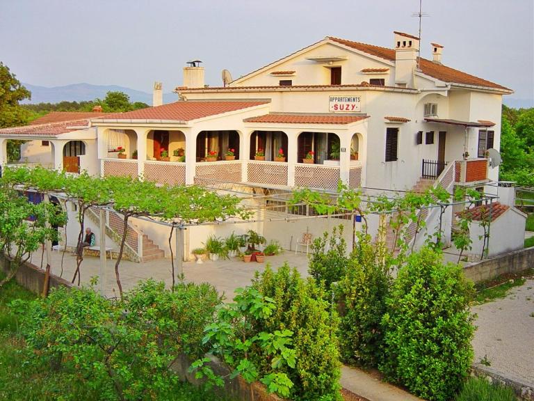 Apartments Andela J - B&B Šilo