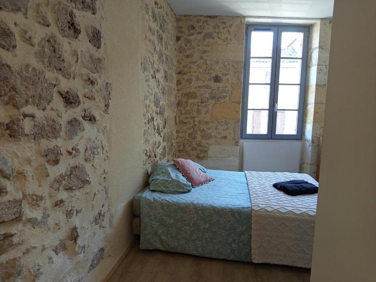Studio cosy en pierre au cœur du vieux Langon - B&B Langon