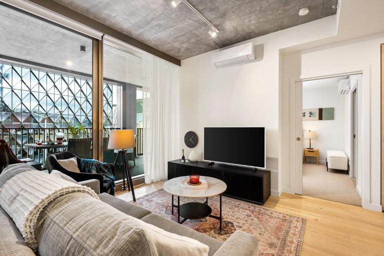 Geelong Central Apartment with Short & Long Stays - B&B Geelong