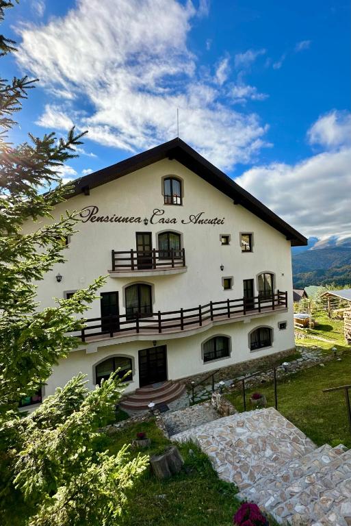 Pensiunea Casa Ancutei - B&B Rânca