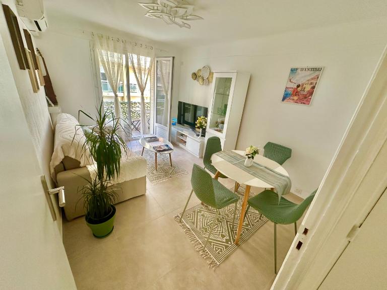 Maginifique T2 au cœur d Antibes avec parking - Chambres d'hôtes Antibes