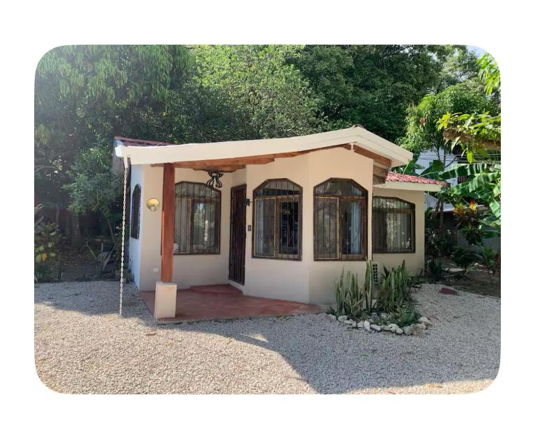 Oceana Breeze Perfect Getaway steps from the beach - B&B Sámara