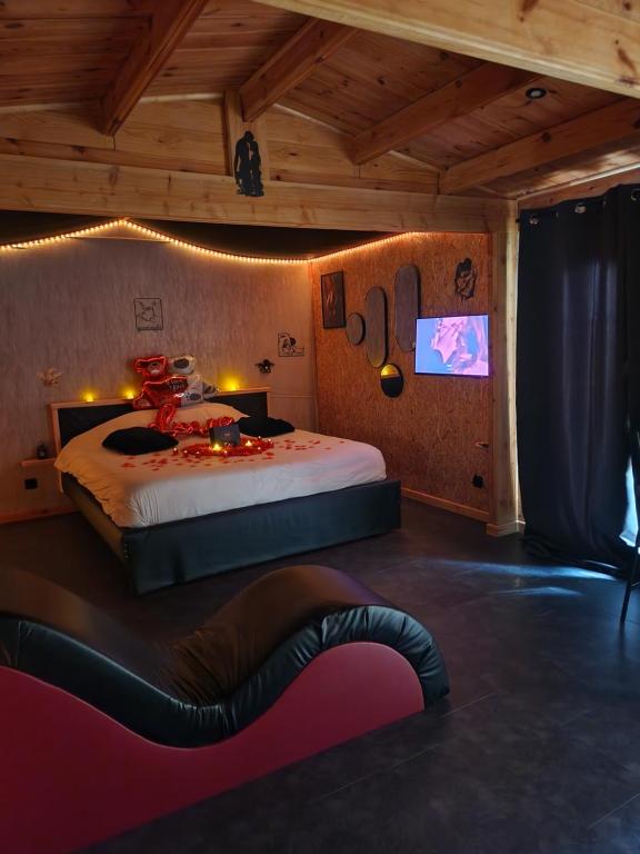 LE SECRET LOVE ROOM Jacuzzi privatif - Ferienwohnung Saint-Aigulin