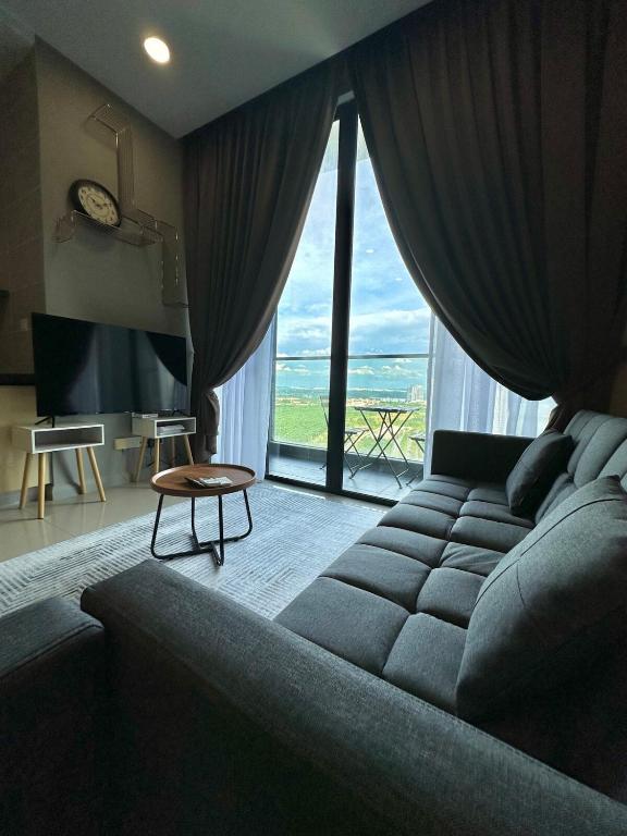 D Pristine 4 bedder apartment 2325 opp legoland - B&B Iskandar Puteri
