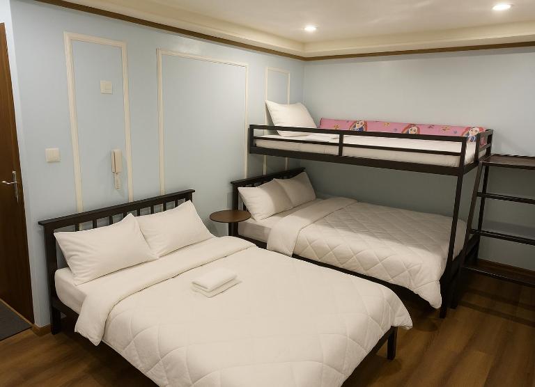 Megatower7 Condo in Holy Ghost Few steps from SLU - B&B Baguio