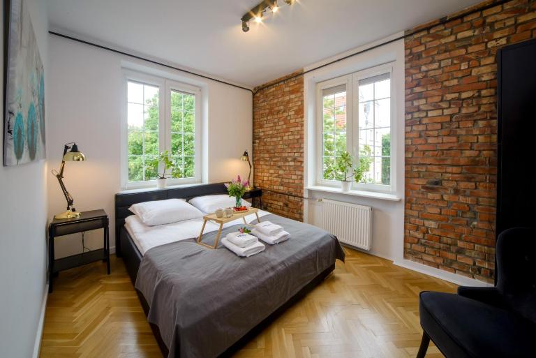 Maya's Flats 63 - Spacious Apartment Old Town Gdańsk - B&B Gdansk