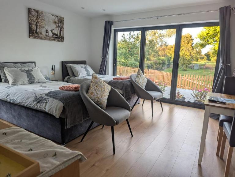 Deers view - B&B South Marston