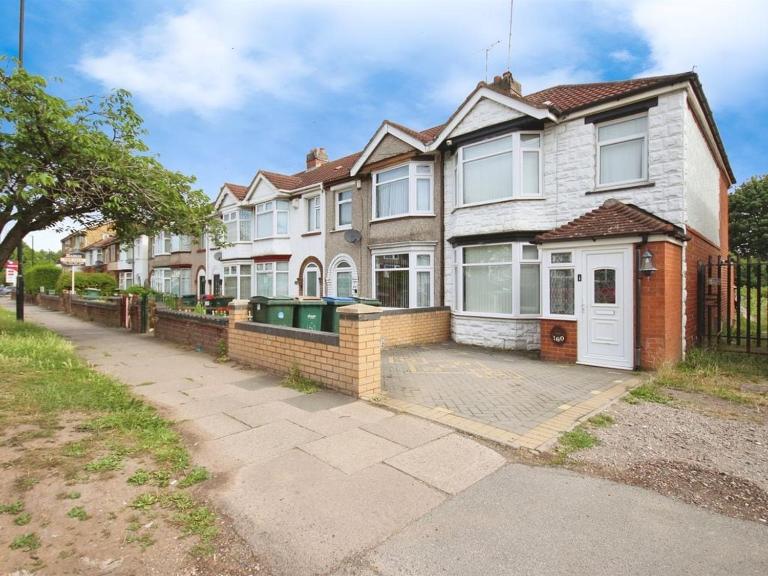 Coventry 3 bed, Contractor Accommodation & Parking - B&B Wyken