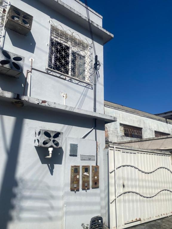 Casa-apartamento aconchegante com 3 quartos e 2 banheiros - B&B Manaus
