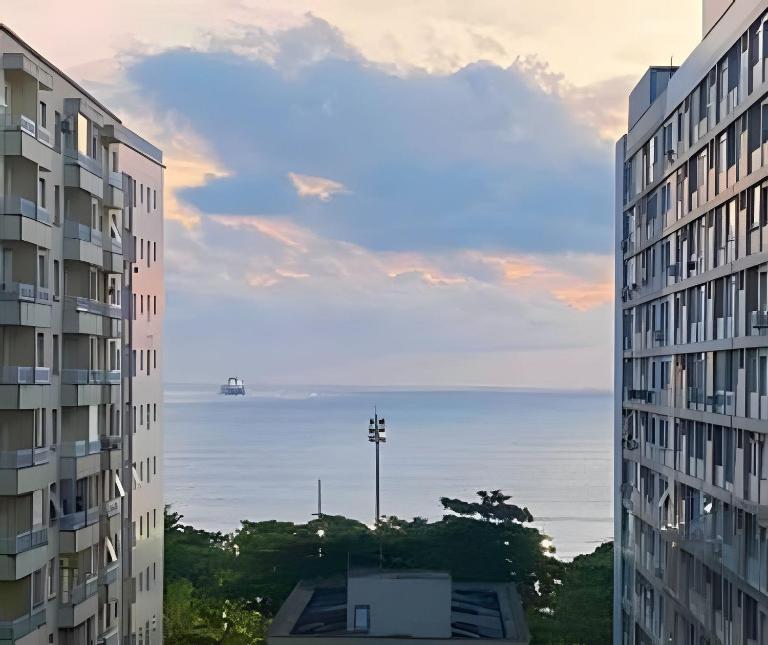 Lindo Sala Living com vista para o Mar - Chambres d'hôtes Santos