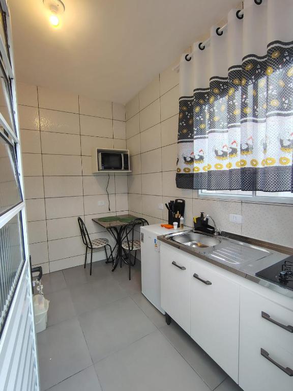 Recanto estrela do mar - Kitnet 01- 8 min da praia - B&B Caraguatatuba