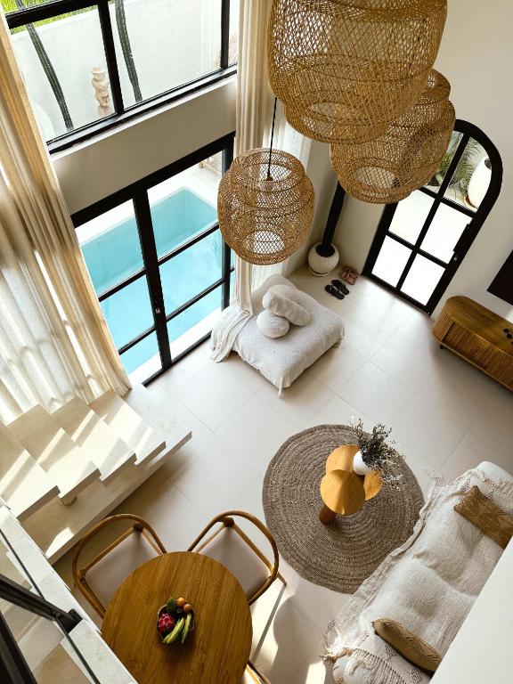 Villa Indah Rose Canggu Bali - Chambres d'hôtes Prerenan