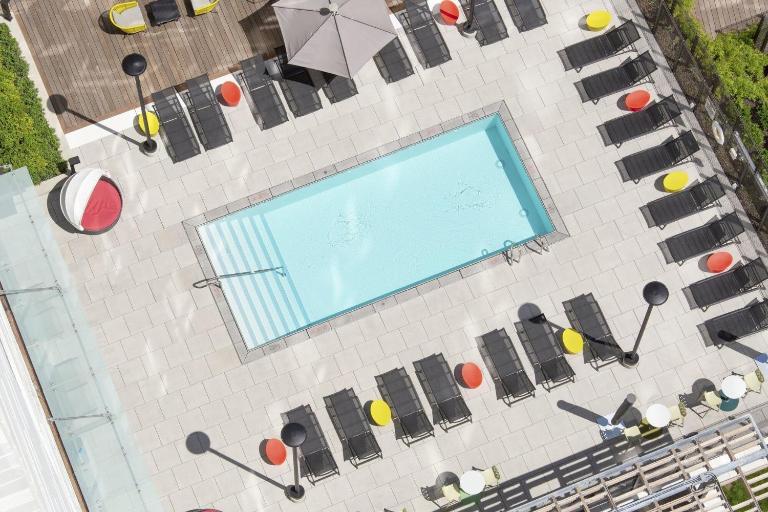 Hyatus Luxury Residences Boston Assembly Row - B&B Somerville