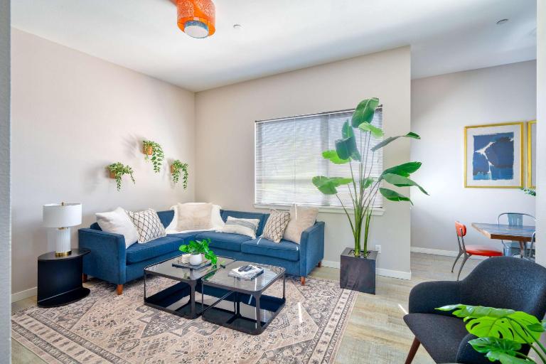 Portland Penthouse Retreat- Roof Deck & Food Pods - B&B Portland