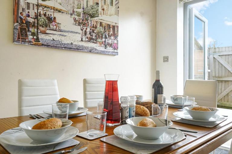 4BR 6Beds 3 Bath Private Parking Garden Kings Cross 25 min & Harry Potter - Ferienwohnung Elstree