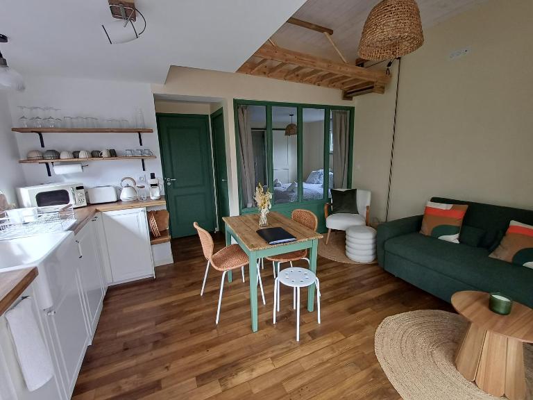 Douce Parenthèse au bord de l'eau - B&B Bains-sur-Oust