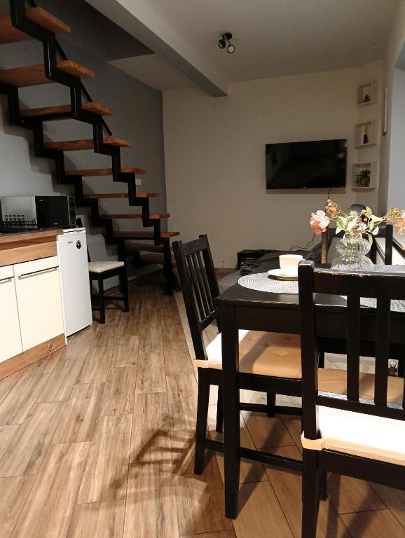 Apartament dwupoziomowy Dom na patio Kościuszki self-check-in - Ferienwohnung Kattowitz