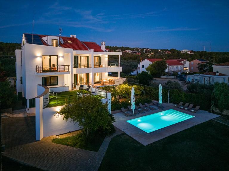 Villa Paradise in Zadar with 6 bedrooms, pool and gaming room - Ferienwohnung Zadar
