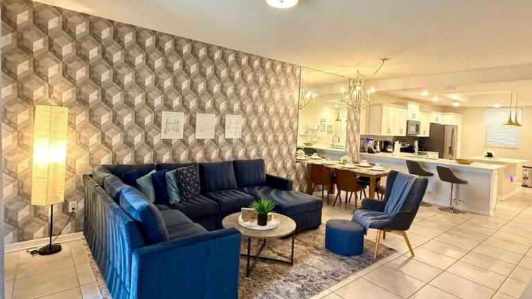 Charming Holiday Condo, Only 7 min to Disney - Ferienwohnung Kissimmee