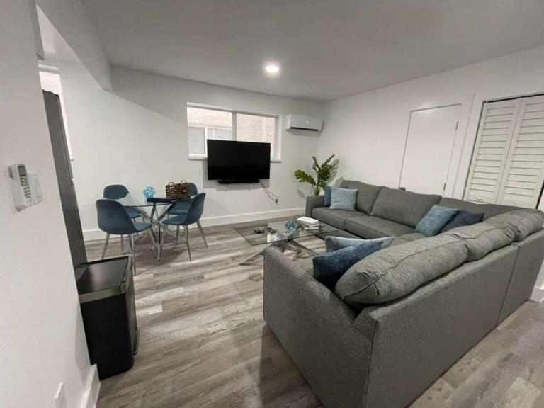 KING OF MIAMI - 1 mile from Brickell 2BD Apartment! - Ferienwohnung Miami