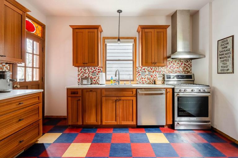 Preserved 1907 Classic 2BR - 92 WalkScore - Ferienwohnung Portland