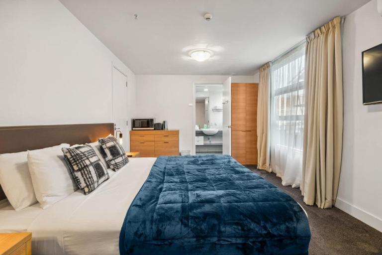 Waterfront Queenstown Studio Peaceful Stay - B&B Queenstown