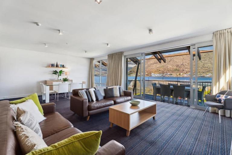 Beautiful Lakefront 3 Bedroom Marina Apartment 203 - B&B Queenstown