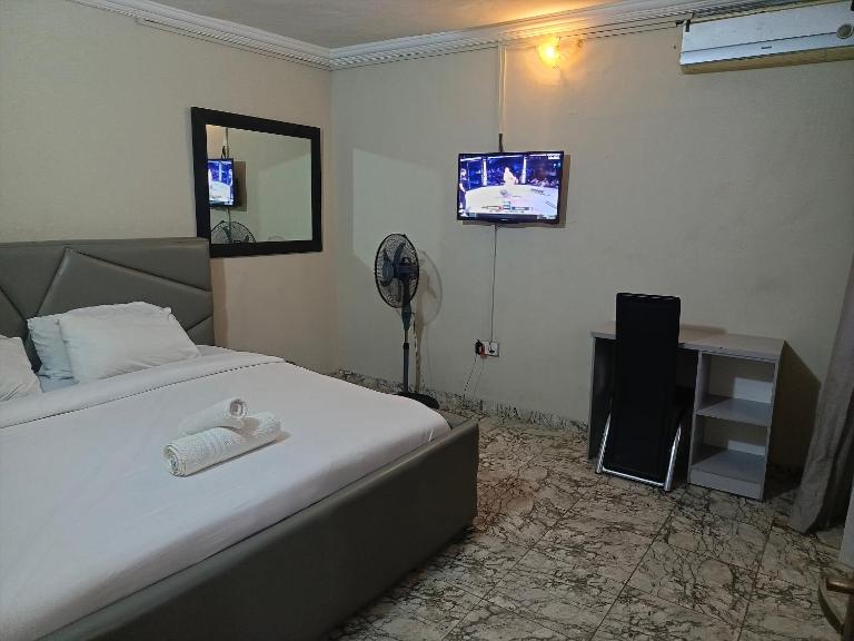 Houseproud Quality Budget one bedroom apartment - B&B Ibadan