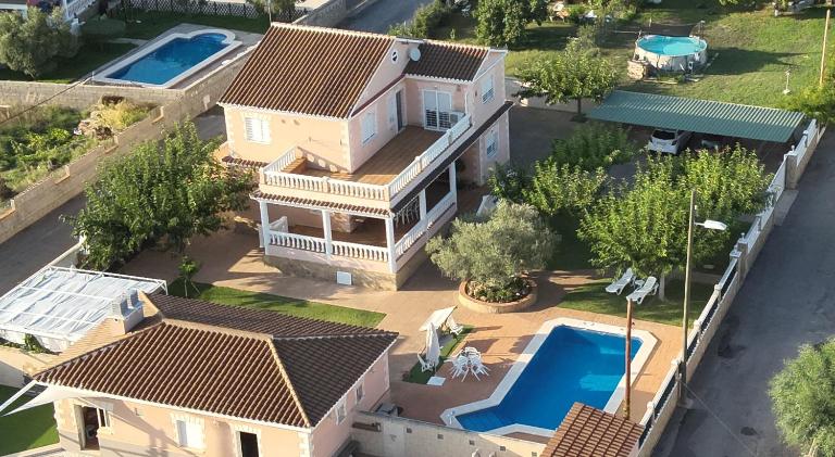 Villa Loli, Chalet con piscina, cerca de la playa y la ciudad - Ferienwohnung El Grao