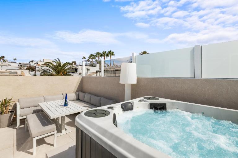 Casa Folias by Escape Home - Chambres d'hôtes Puerto del Carmen