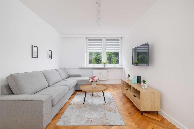 Classic Apartment Grazynskiego Katowice Near Spodek by Noclegi Renters - Chambres d'hôtes Katowice